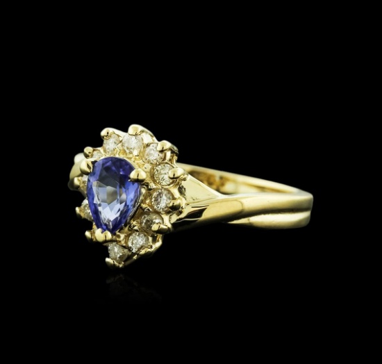 14KT Yellow Gold 0.50 ctw Tanzanite and Diamond Ring