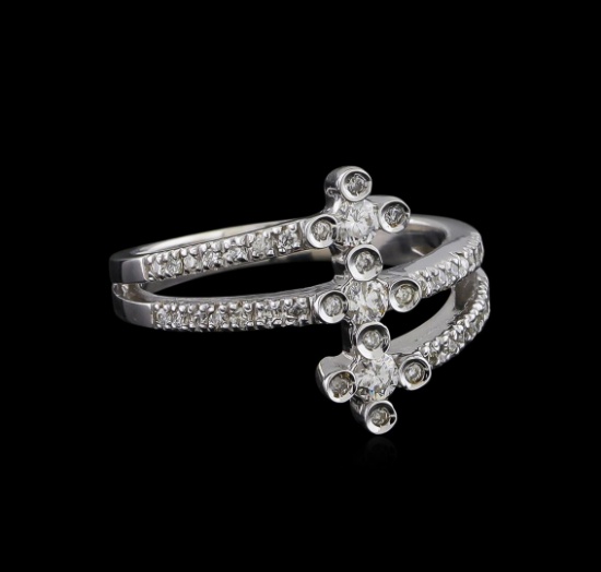 0.37 ctw Diamond Ring - 14KT White Gold