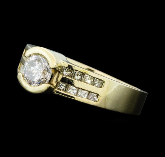 1.02 ctw Diamond Ring - 14KT Yellow Gold