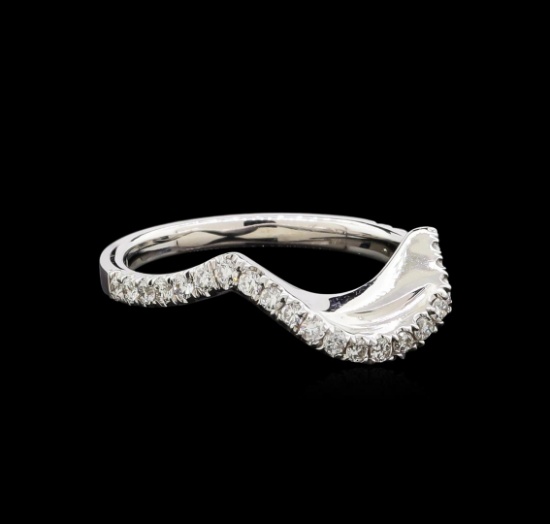 0.33 ctw Diamond Wedding Band - 14KT White Gold