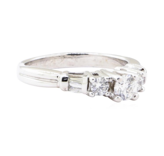0.62 ctw Diamond Ring - 14KT White Gold