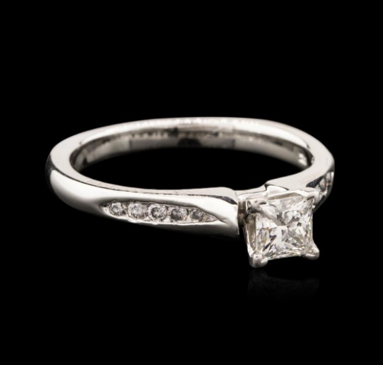 14KT White Gold 0.66 ctw Diamond Ring