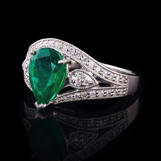 2.27 ctw Emerald and 0.35 ctw Diamond Platinum Ring