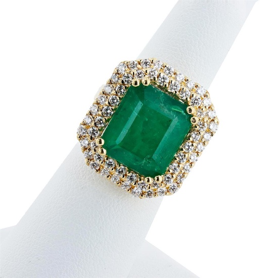 8.77 ctw Emerald and 1.29 ctw Diamond 18K Yellow Gold Ring (GIA CERTIFIED)