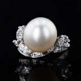 13.0mm PEAR SHAPE White South Sea Pearl and 1.35 ctw Diamond Platinum Ring