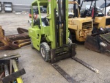 Clark forklift 2750 poound capacity