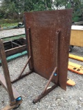 Lumber cart end plate