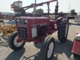 International 384 Tractor