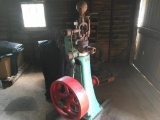 Smaller vertical stationary steam engine