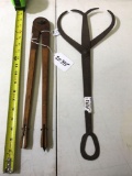 19 inch tall double caliper and a wooden divider