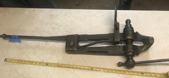 4 inch post vise, in working condition