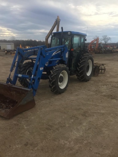 1515- New Holland 32LC Tractor/ Loader with 32CC Loader