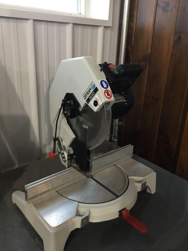3137- Omga 1L300 Miter saw, 230 volt 3 