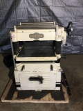 3053- Shop fox 20 inch Planer, lineshaft