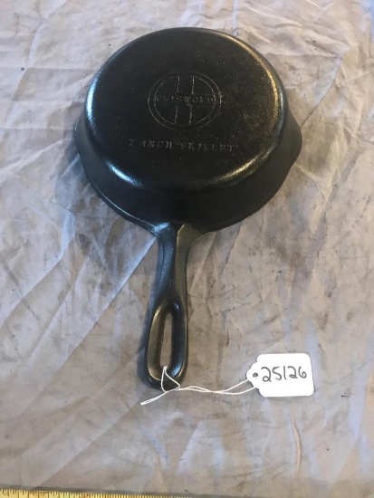 Griswold Small Block Logo Cast Iron #4 Skillet
