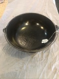 The Favorite #4 Cast Iron Kettle