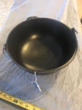 #5 Cast Iron Gate Mark Scotch Bowl