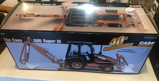Case 580 Super M 40th Anniversary scale 1/16 with box