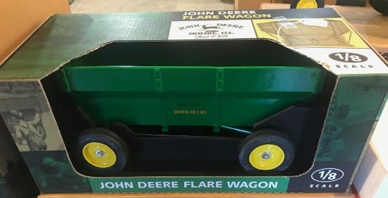 1/8 scale John Deere Flare Wagon with original box