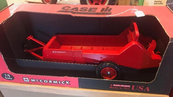 McCormick Manure Spreader 1/8 scale with box