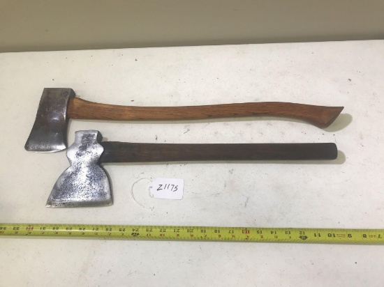 Lot of 2 Axes, both are medium sized