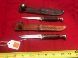 2 Kabar USA 1226 Skinning knives with sheaths, selling times the money