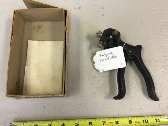 STANLEY NO. 42 SAW SET w BOX (NOS)
