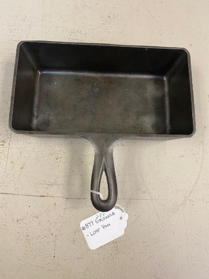#877 Griswold loaf pan