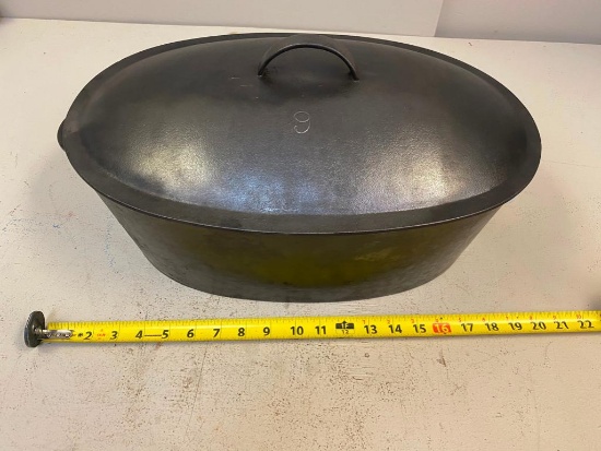 #9 Wagner oval roaster with lid