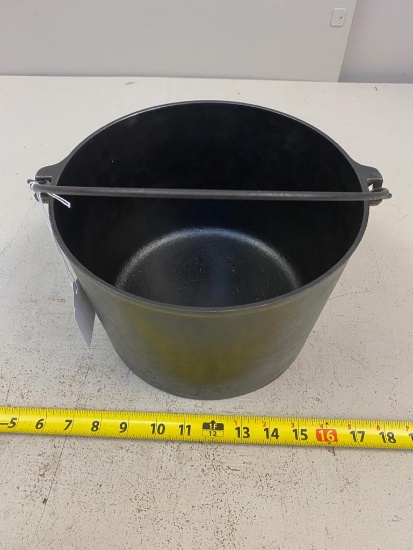 #8 Griswold "Erie" Dutch Oven, no lid
