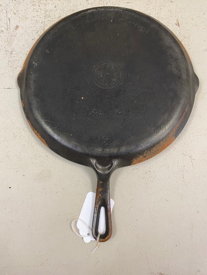 Griswold #108-201 skillet griddle, bottom is pitted