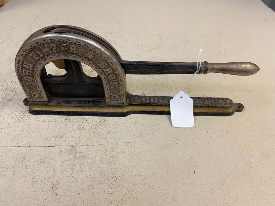Five Bro's tobacco cutter, nickel plate, nice!