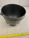 #8 Cast Iron Greer and King 3 legged pot