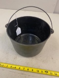 #8 Wagner Cast Iron Low Kettle