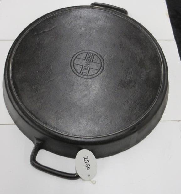 Lot - Rare #20 Double Handled Griswold Iron Skillet with Heat Ring