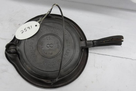 Wagner #8 Wooden Handle Waffle Iron, burn damage to handles