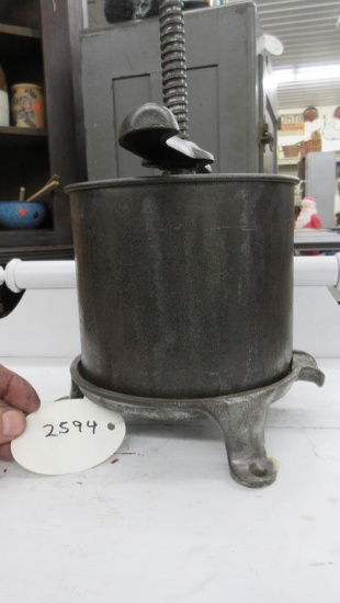 O.P. Schriver Co. 304 Fruit Press