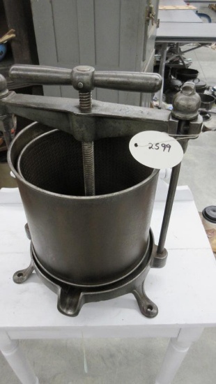 10 Quart Fruit Press