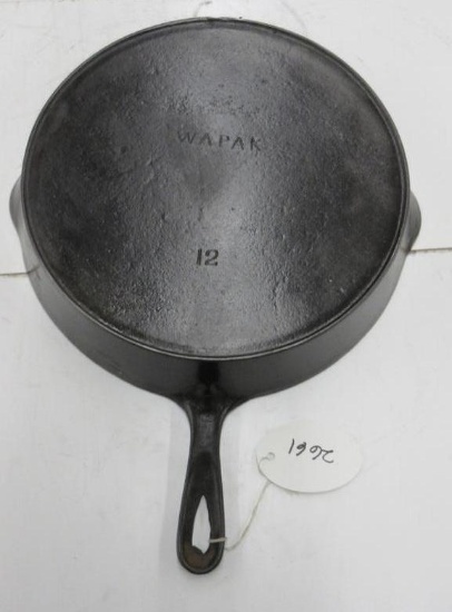 Wapak #12 Cast Iron Skillet