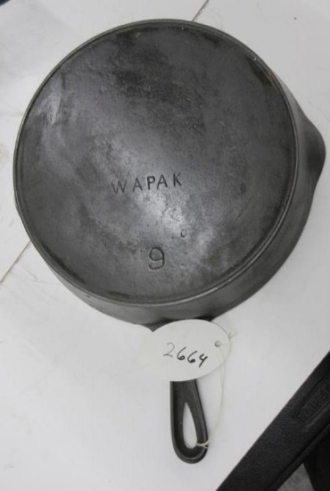 Wapak #9 Cast Iron Skillet