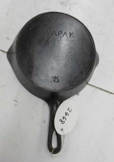 Wapak #5 Cast Iron Skillet