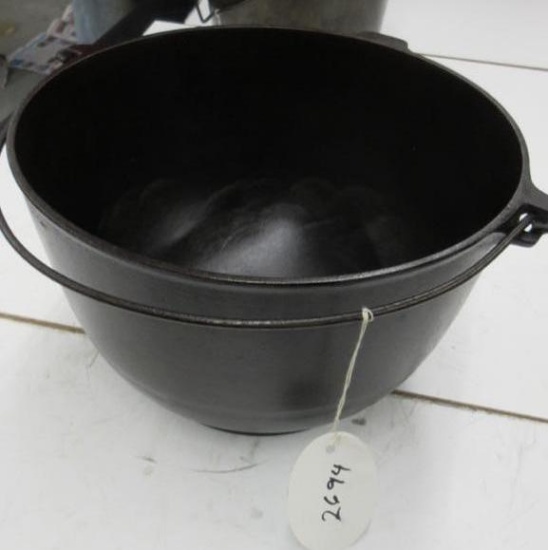 Griswold #5 787 Yankee Bowl with Slant Logo