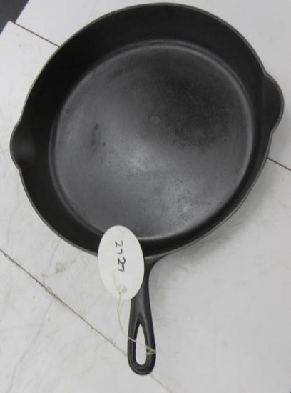 Griswold #11-717 Cast Iron Skillet w/ slant logo