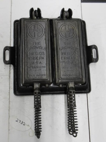 Griswold #12 Hotel Waffle Maker Wow, what a great piece
