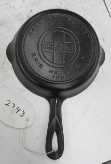 Griswold #3-709B Large Block Logo w/ heat ring
