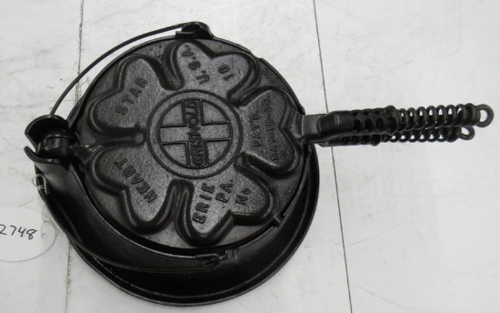 Rare Griswold #18-919 Heart Star Waffle maker with high base