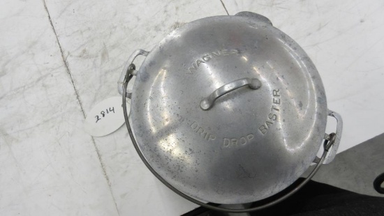 Aluminum Wagner #7 Round Roaster