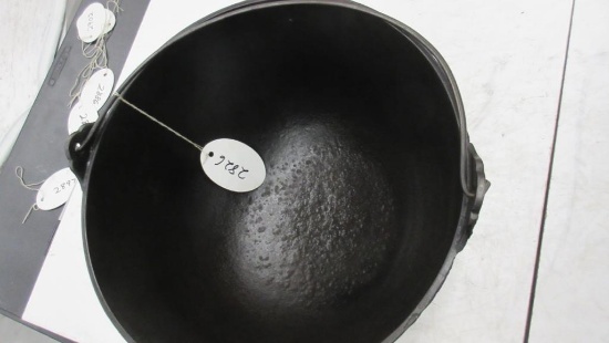 Early #5 Bean Pot
