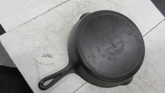 Griswold #9 710F Slant Logo with heat ring