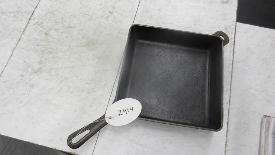 Griswold #768 Square Utility Skillet